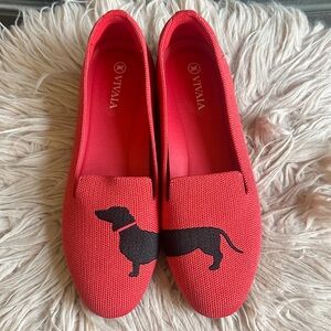 Vivaia Round-Toe Embroidered Loafer (Audrey)